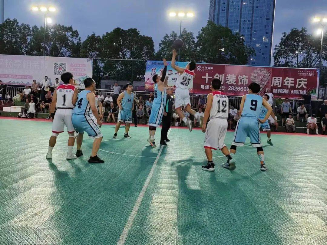 NBA全明星周末精彩赛事热闹上演，球迷热烈欢呼的简单介绍