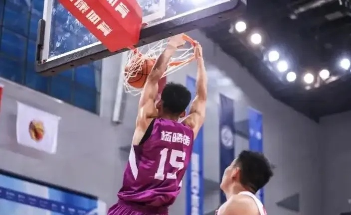 包含CUBAL5冠王！北大30分狂胜华侨时隔6年夺冠的词条