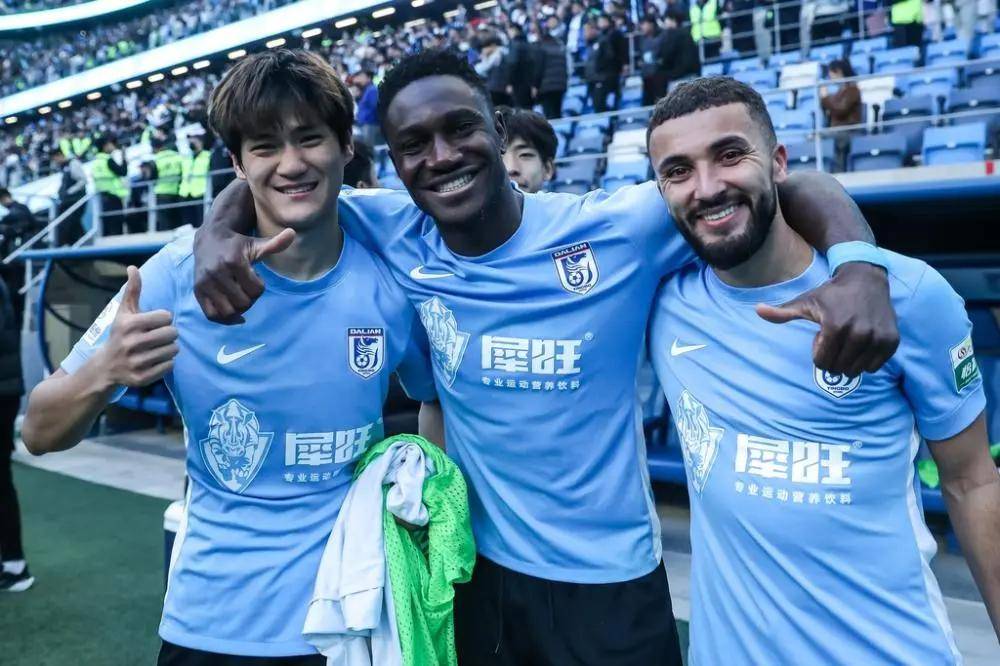 中超-刘祝润传射拉布亚德破门英博客场2-0亚泰三连胜