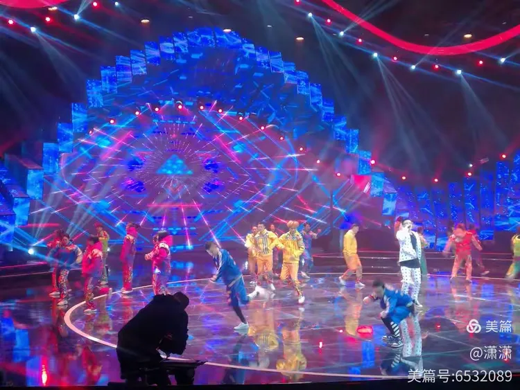 包含广东东莞队胜出陕西队，晋级半决赛的词条